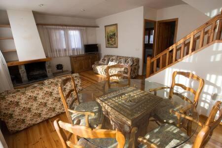 Casa Amb Jardi Alpアパートメント エクステリア 写真